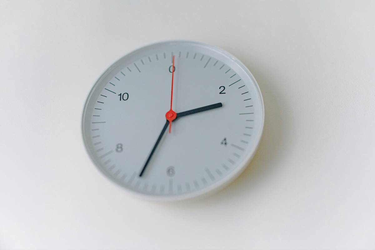 Apple Wall Clock Home Decor: 7 Proven Tips to Avoid Costly Mistakes